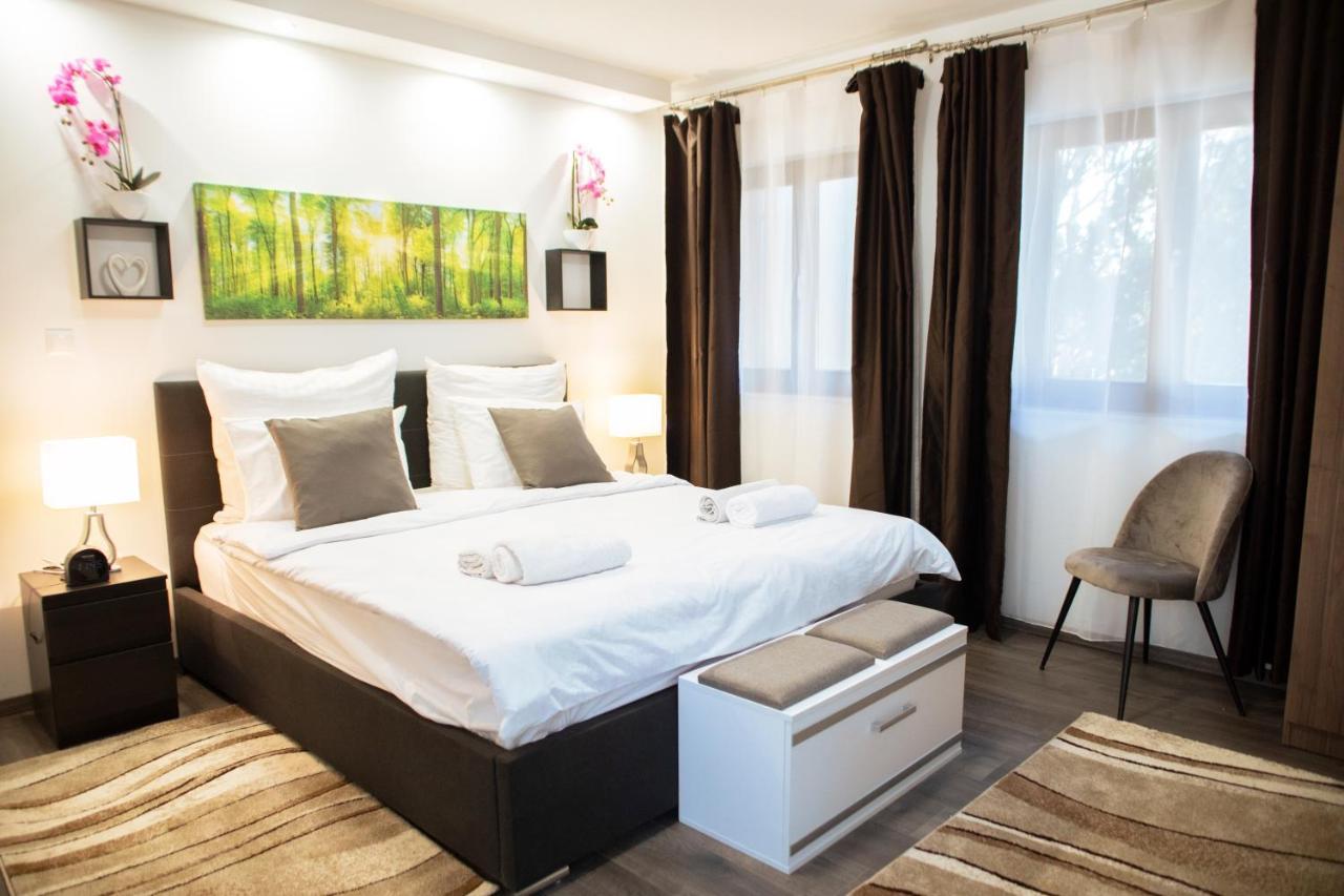Nyuszis Apartman Kiskunmajsa Exterior foto