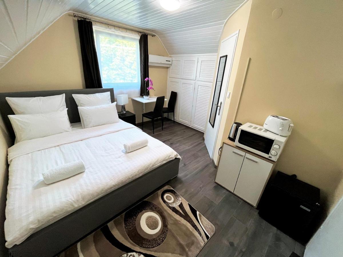 Nyuszis Apartman Kiskunmajsa Exterior foto
