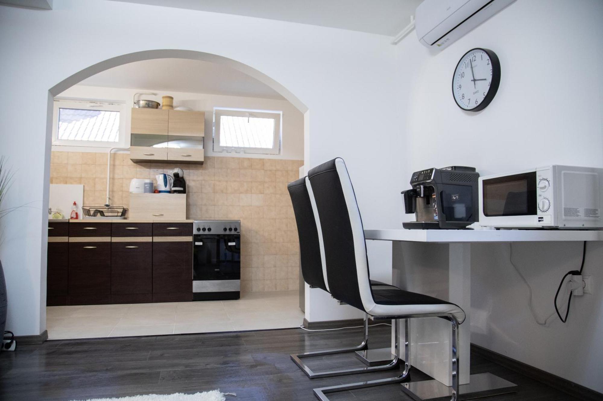Nyuszis Apartman Kiskunmajsa Exterior foto